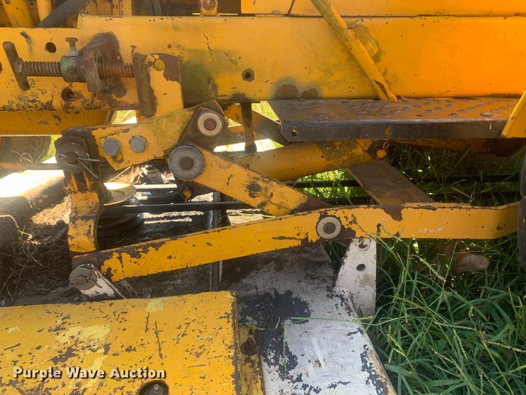 image for item MH9793 International 154 Cub Lo-Boy  lawn mower