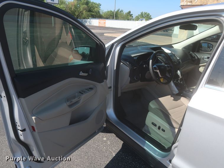 image for item MJ9162 2016 Ford Escape SE  SUV