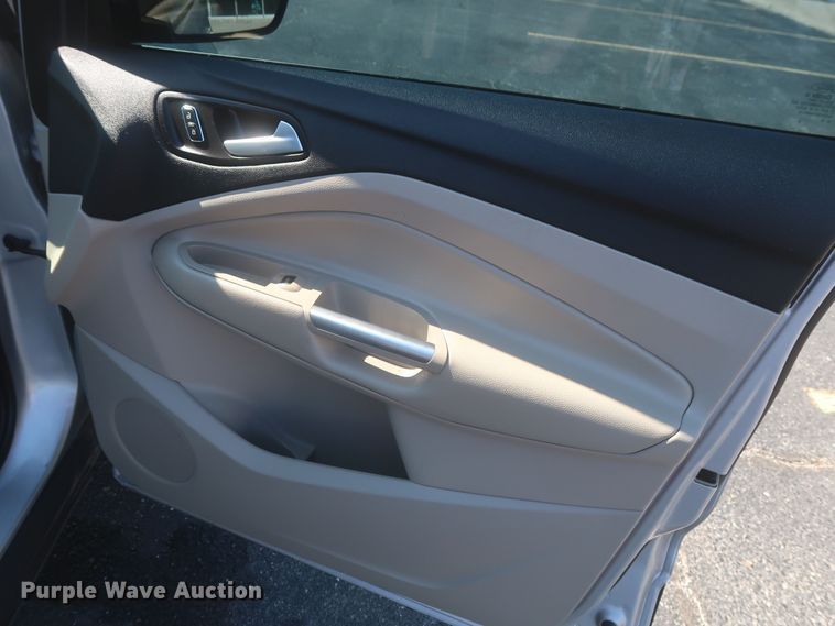 image for item MJ9162 2016 Ford Escape SE  SUV