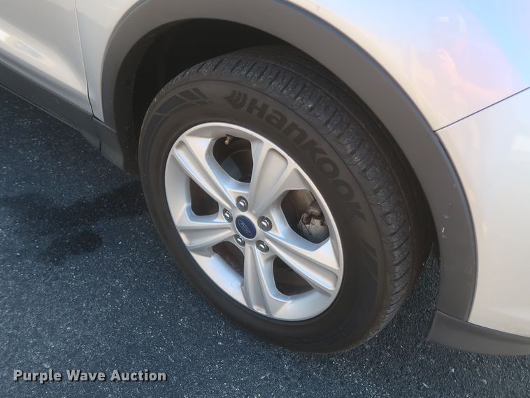 image for item MJ9162 2016 Ford Escape SE  SUV