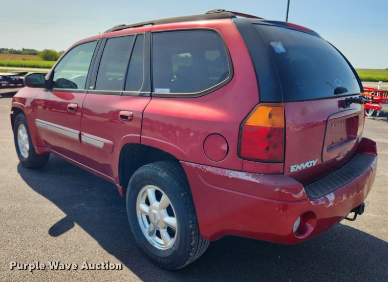 image for item MK9312 2004 GMC Envoy  SUV