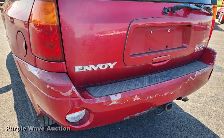 image for item MK9312 2004 GMC Envoy  SUV