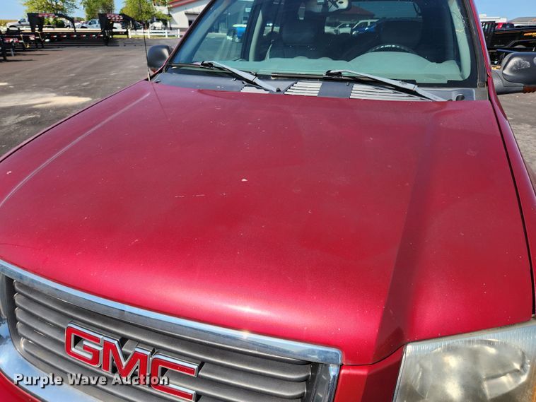 image for item MK9312 2004 GMC Envoy  SUV