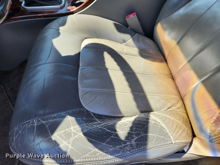 image for item MK9312 2004 GMC Envoy  SUV