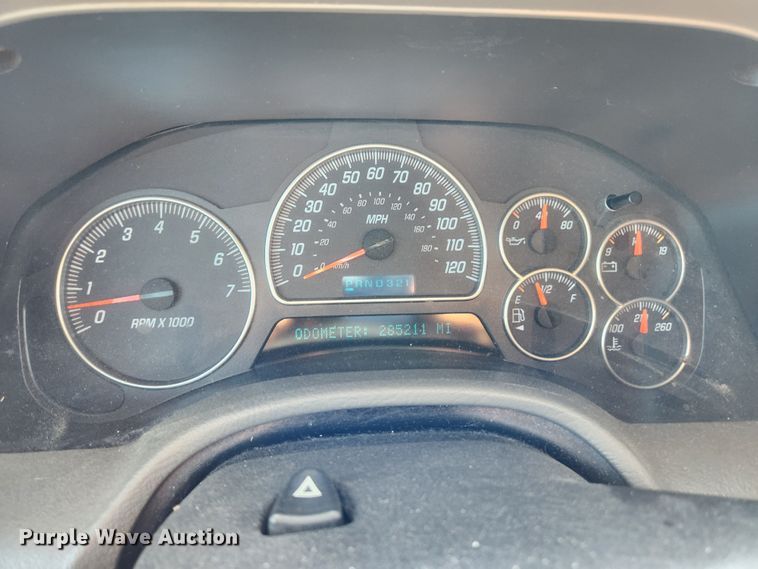 image for item MK9312 2004 GMC Envoy  SUV