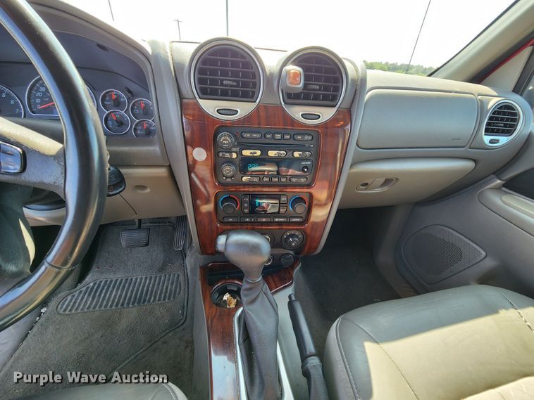 image for item MK9312 2004 GMC Envoy  SUV