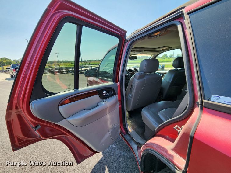 image for item MK9312 2004 GMC Envoy  SUV