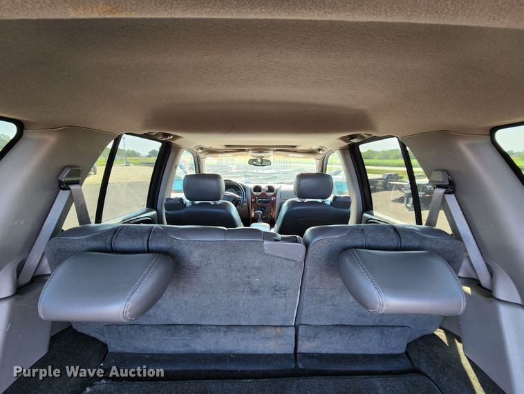 image for item MK9312 2004 GMC Envoy  SUV