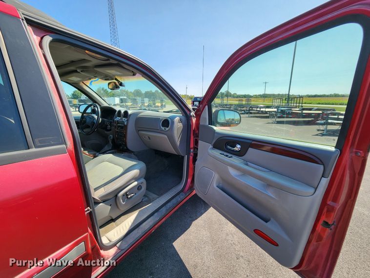 image for item MK9312 2004 GMC Envoy  SUV