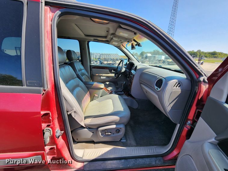 image for item MK9312 2004 GMC Envoy  SUV