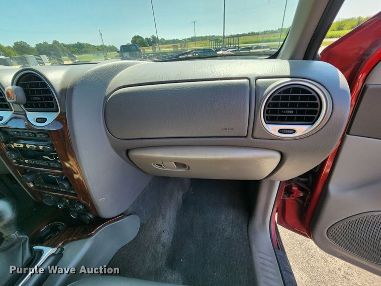 image for item MK9312 2004 GMC Envoy  SUV