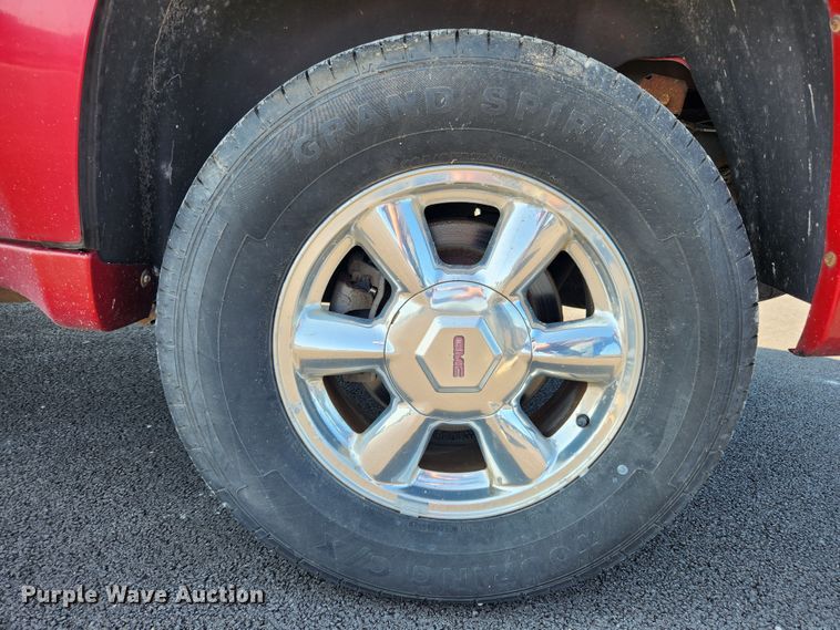 image for item MK9312 2004 GMC Envoy  SUV