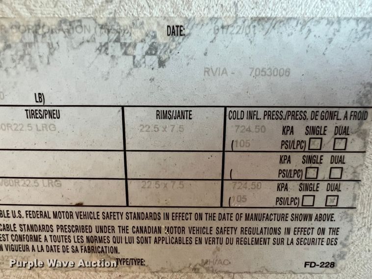 image for item MQ9798 2001 Freightliner XC  RV