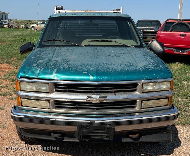 image for item MQ9799 1995 Chevrolet 1500  Ext. Cab pickup truck