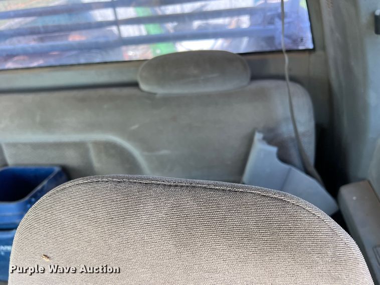 image for item MQ9799 1995 Chevrolet 1500  Ext. Cab pickup truck