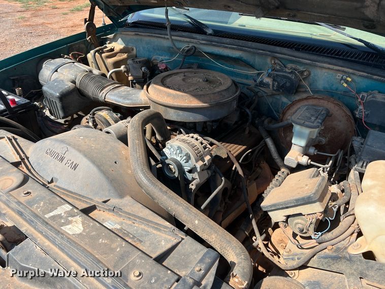 image for item MQ9799 1995 Chevrolet 1500  Ext. Cab pickup truck