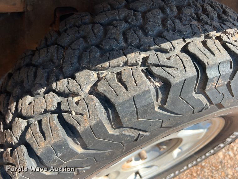 image for item MQ9799 1995 Chevrolet 1500  Ext. Cab pickup truck