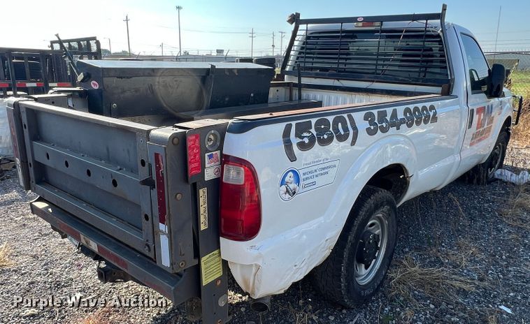 image for item MQ9809 2012 Ford F250 Super Duty  pickup truck