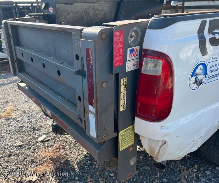 image for item MQ9809 2012 Ford F250 Super Duty  pickup truck