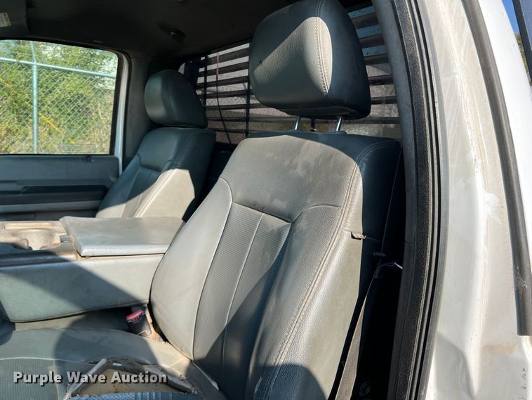 image for item MQ9809 2012 Ford F250 Super Duty  pickup truck