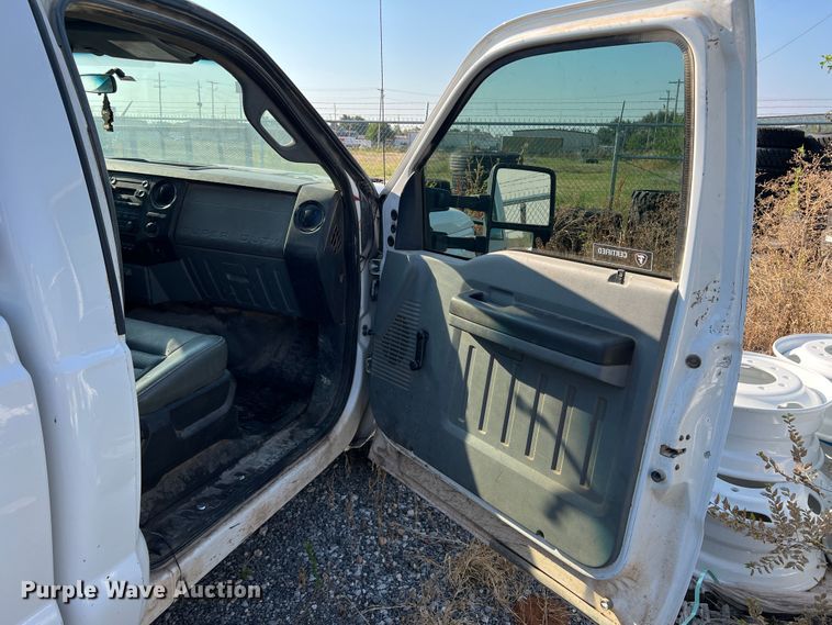 image for item MQ9809 2012 Ford F250 Super Duty  pickup truck