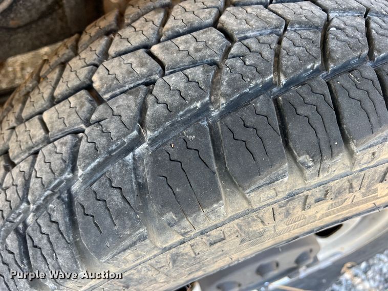 image for item MQ9809 2012 Ford F250 Super Duty  pickup truck