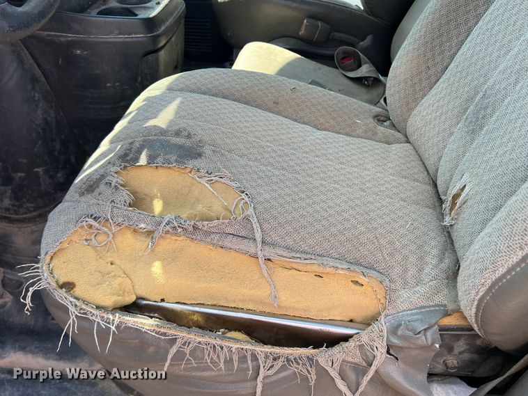 image for item MQ9810 2009 Chevrolet Express 1500  van