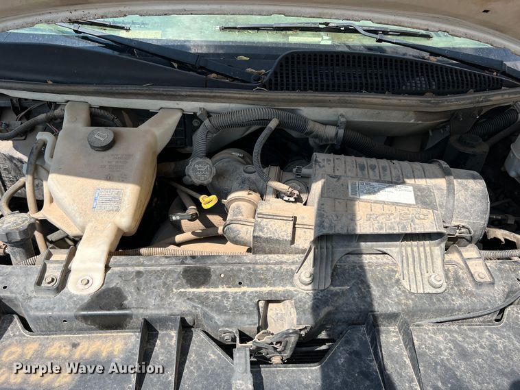 image for item MQ9810 2009 Chevrolet Express 1500  van