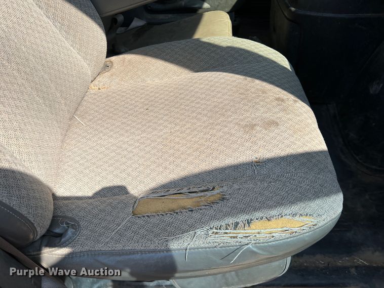 image for item MQ9810 2009 Chevrolet Express 1500  van