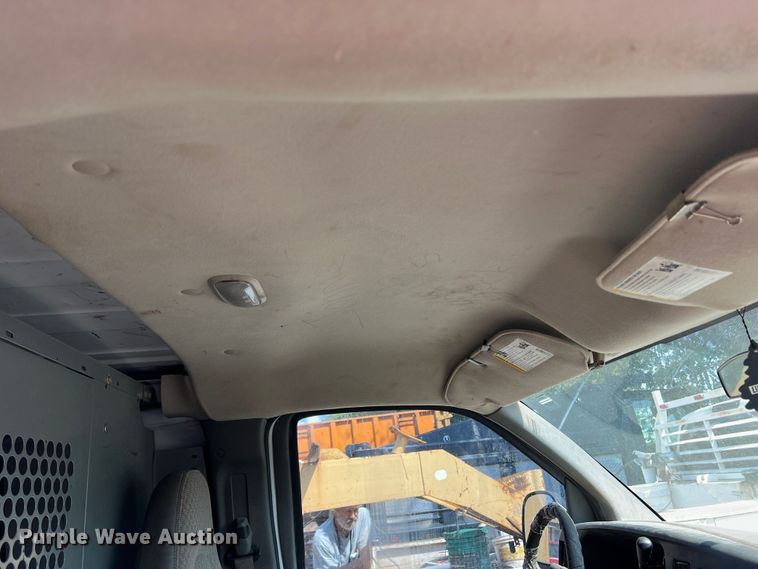 image for item MQ9810 2009 Chevrolet Express 1500  van