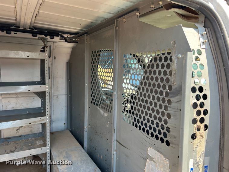 image for item MQ9810 2009 Chevrolet Express 1500  van