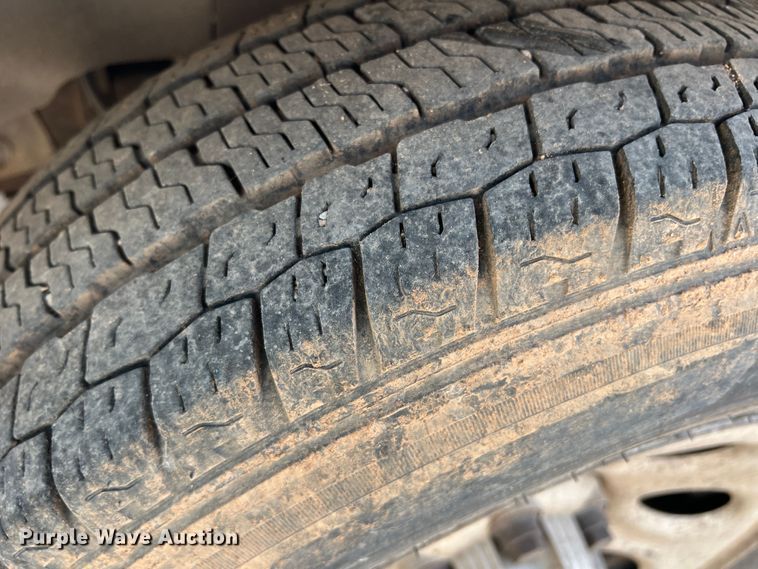 image for item MQ9810 2009 Chevrolet Express 1500  van