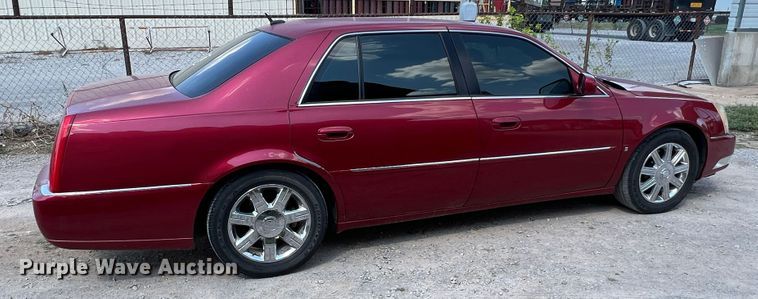 image for item MQ9811 2006 Cadillac DTS  passenger vehicle