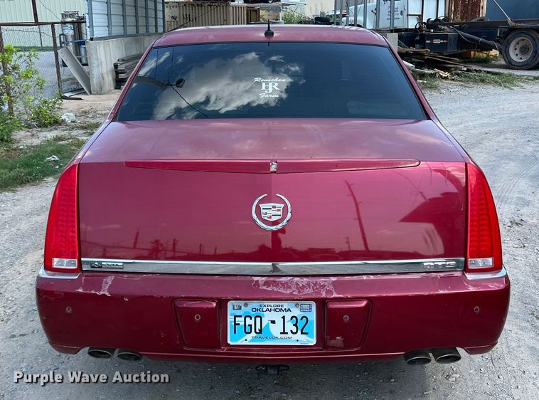 image for item MQ9811 2006 Cadillac DTS  passenger vehicle