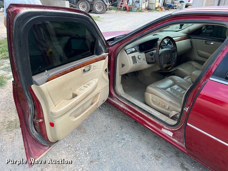 image for item MQ9811 2006 Cadillac DTS  passenger vehicle