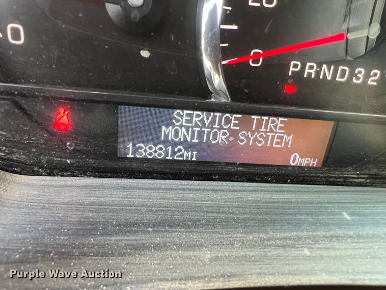 image for item MQ9811 2006 Cadillac DTS  passenger vehicle