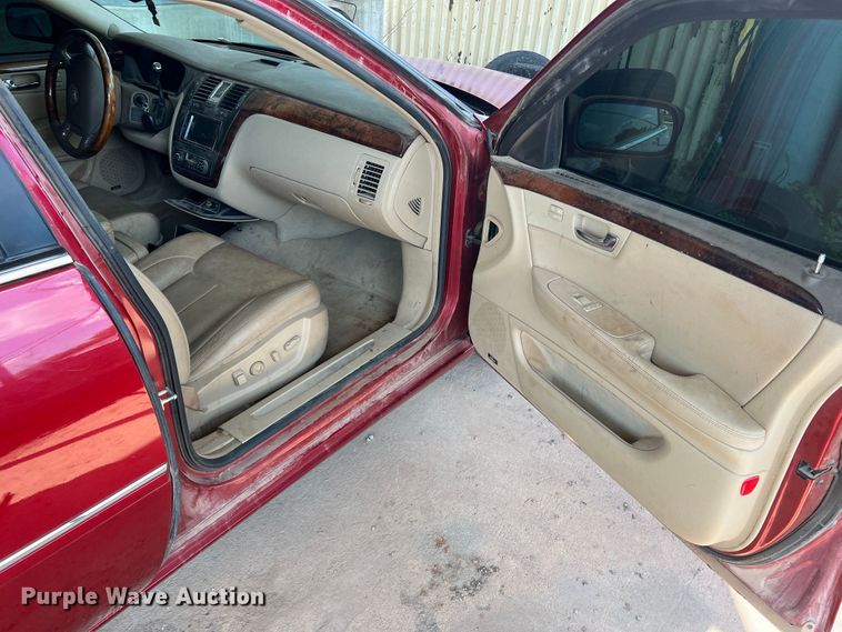 image for item MQ9811 2006 Cadillac DTS  passenger vehicle