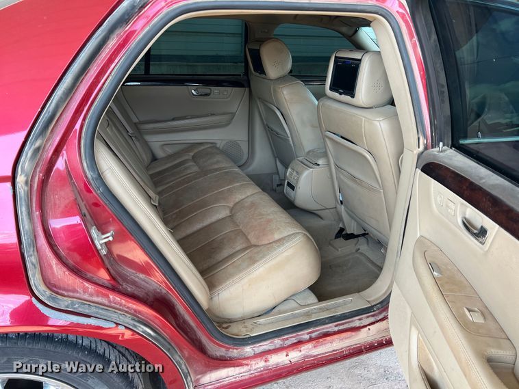 image for item MQ9811 2006 Cadillac DTS  passenger vehicle