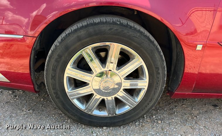 image for item MQ9811 2006 Cadillac DTS  passenger vehicle