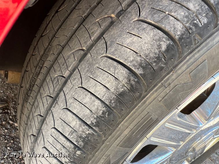 image for item MQ9811 2006 Cadillac DTS  passenger vehicle