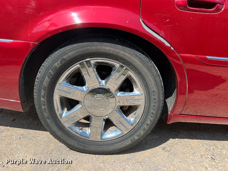 image for item MQ9811 2006 Cadillac DTS  passenger vehicle