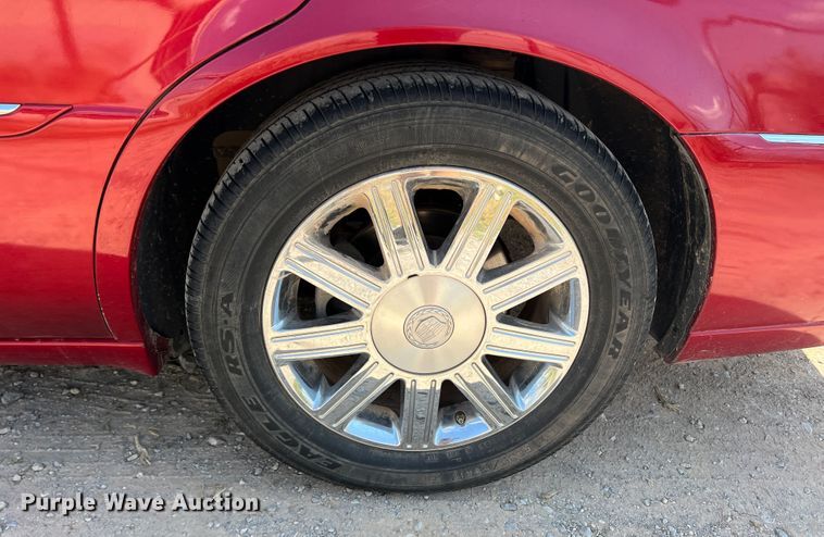 image for item MQ9811 2006 Cadillac DTS  passenger vehicle