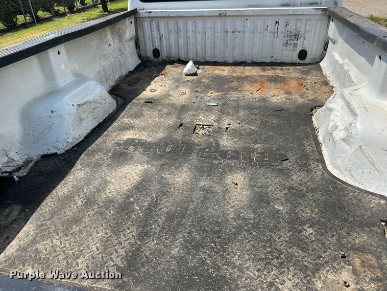 image for item MQ9816 2011 Ford F250 Super Duty  Ext. Cab pickup truck