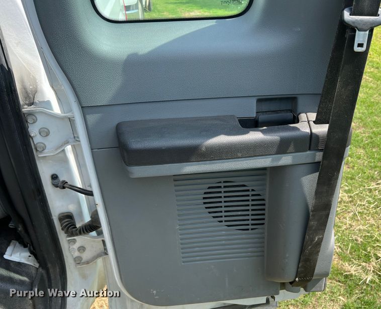 image for item MQ9816 2011 Ford F250 Super Duty  Ext. Cab pickup truck