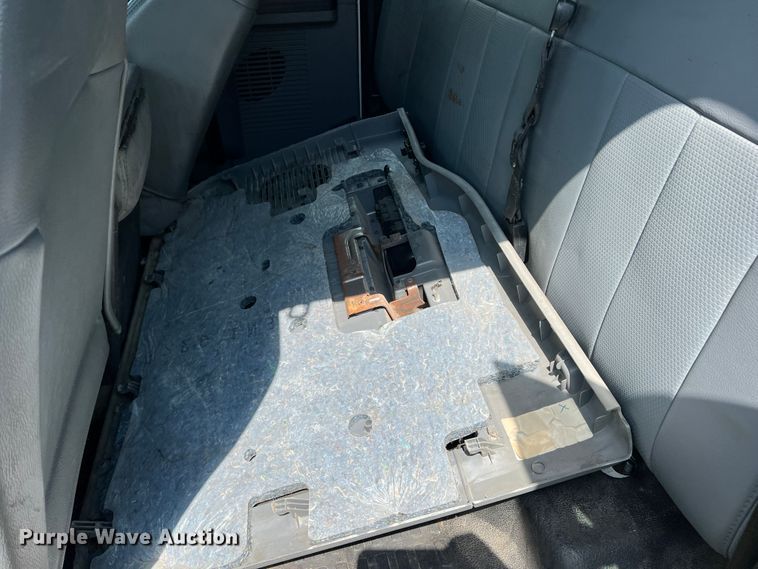 image for item MQ9816 2011 Ford F250 Super Duty  Ext. Cab pickup truck