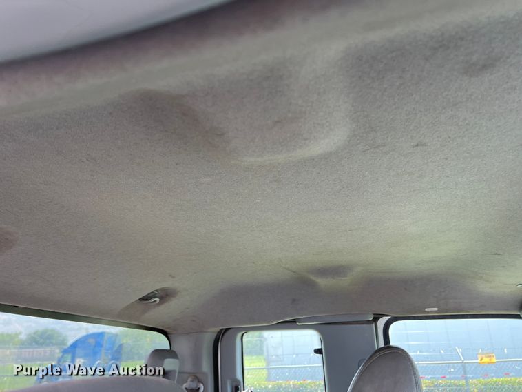 image for item MQ9816 2011 Ford F250 Super Duty  Ext. Cab pickup truck