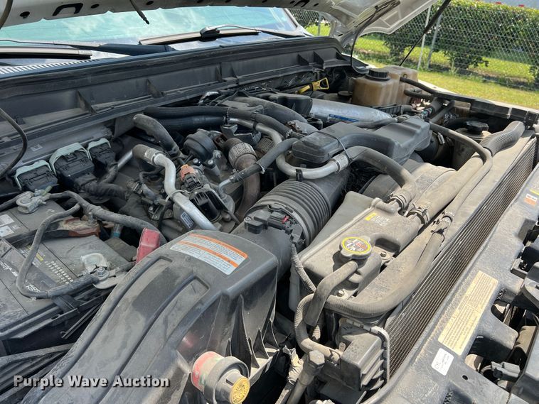 image for item MQ9816 2011 Ford F250 Super Duty  Ext. Cab pickup truck