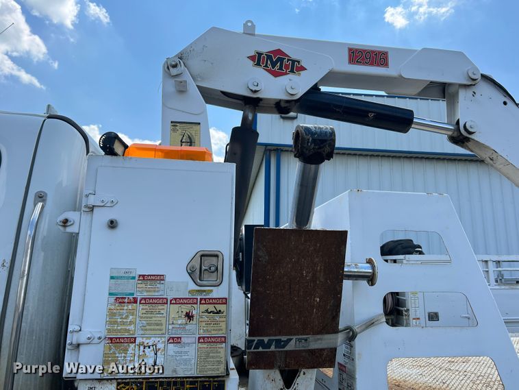 image for item MQ9817 2012 Freightliner Business Class M2 106  crane truck