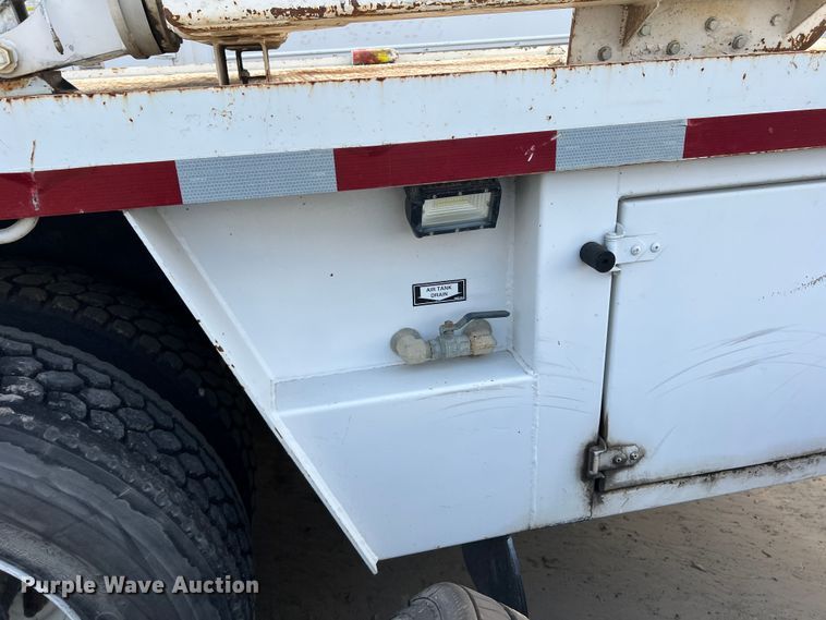 image for item MQ9817 2012 Freightliner Business Class M2 106  crane truck