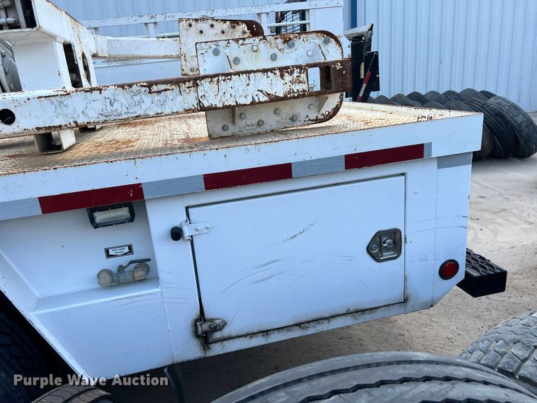 image for item MQ9817 2012 Freightliner Business Class M2 106  crane truck